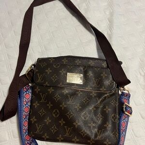 Louis Vuitton Crossbody *Authentic*